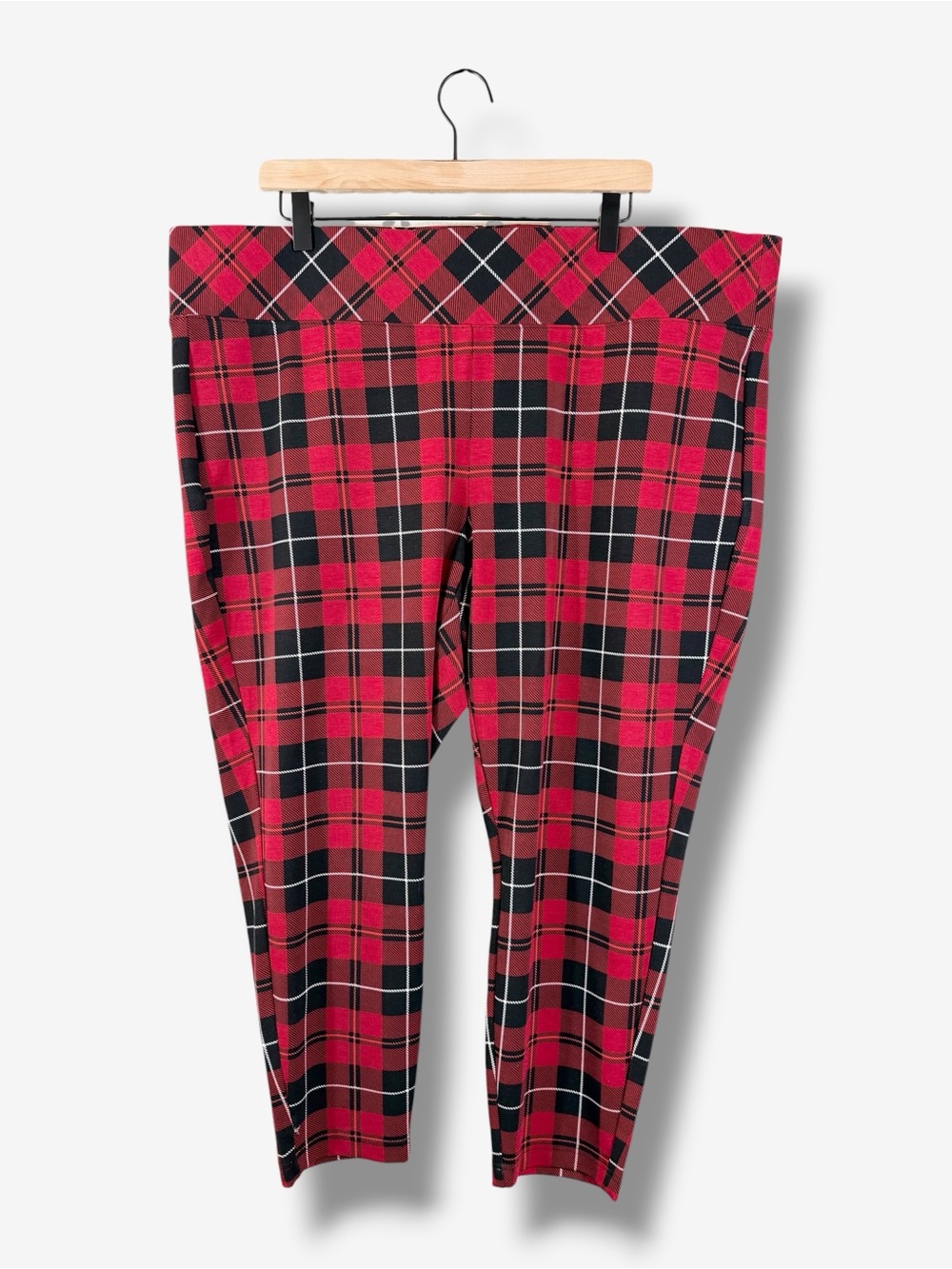 Torrid Red Black Plaid Pixie Ponte Pants Size 3 3X 22/24 Tartan Holiday